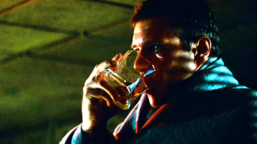 Deckard takes a drink of whiskey from a Arnolofo di Cambio CIBI tumbler