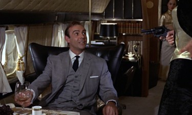 Goldfinger-plane-chair