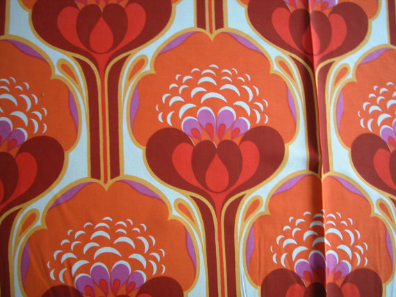 red-flower-vintage-fabric-dutch-details