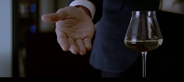 Bacarrat wine glasses in Christian Grey's apartment