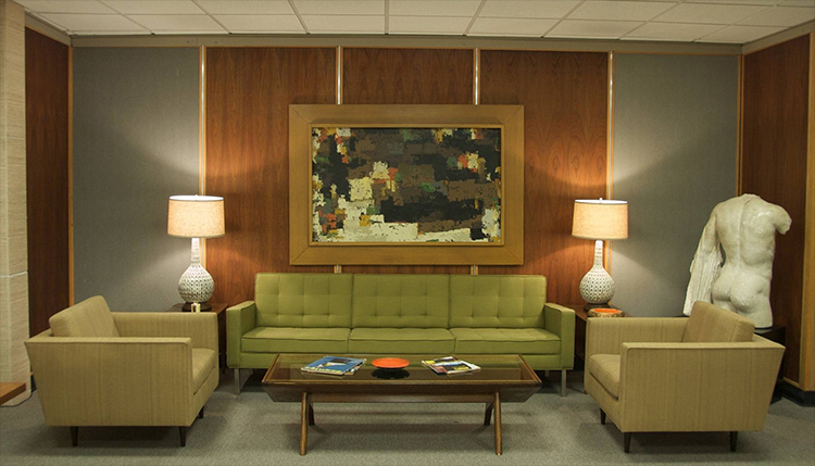 Florence Knoll sofa in Mad Men