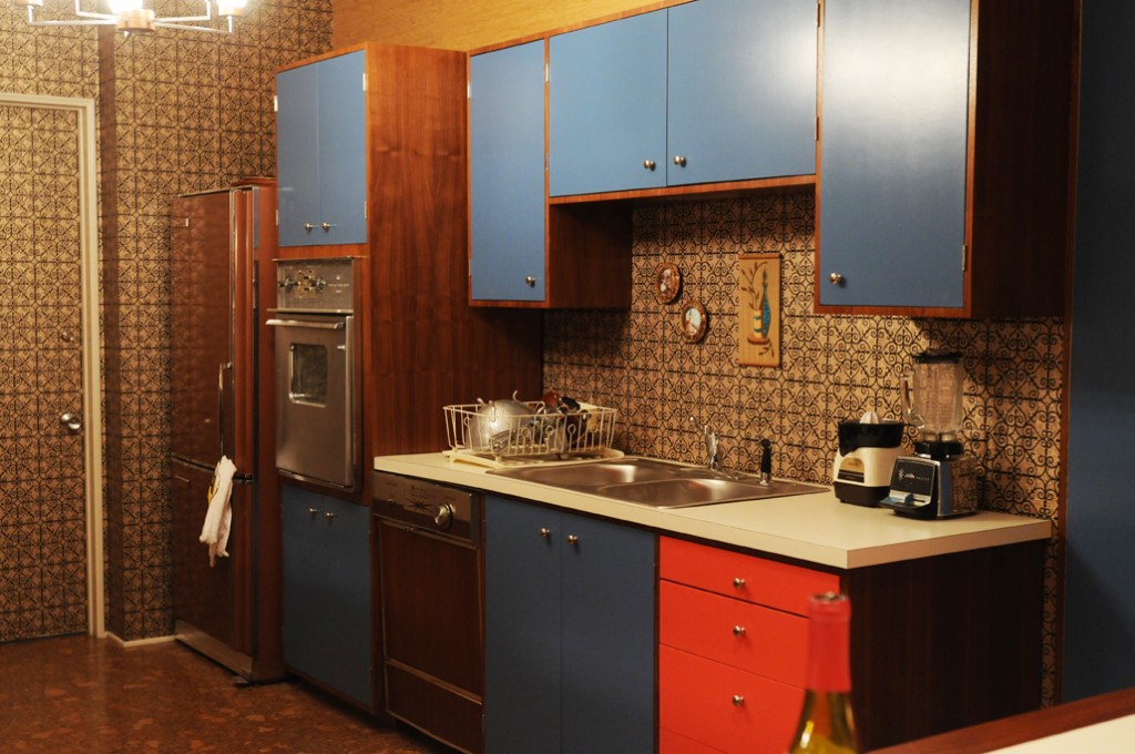 Mad-Men-kitchen-set-design