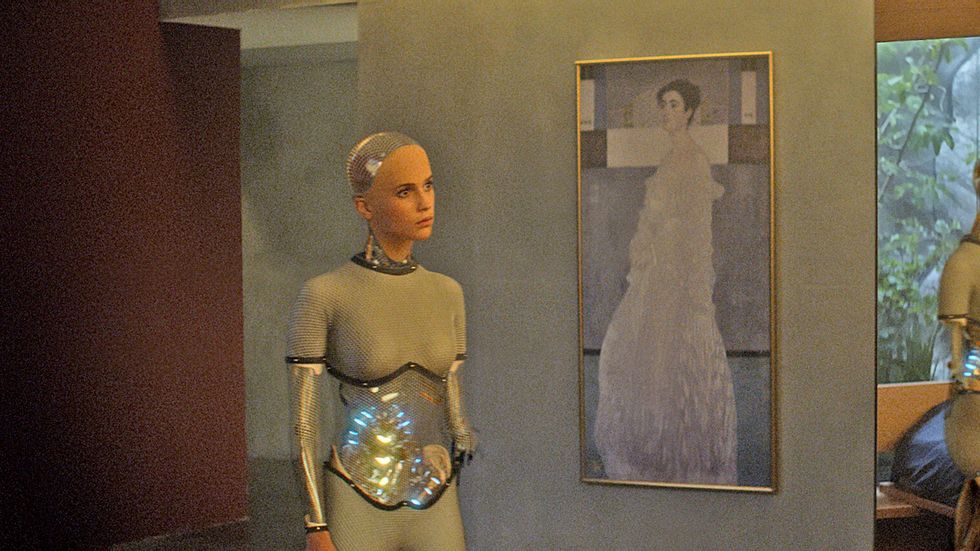 A Klimt on the walls of Nathan's house in ex machina
