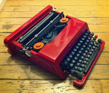 HKItypewriters Olivetti Valentine typewriter