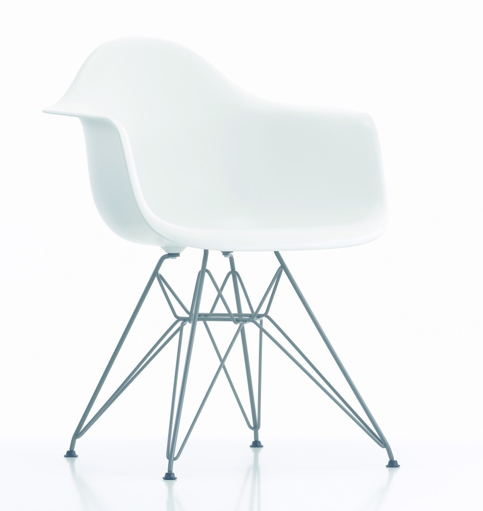 Eames chair furniture DAR