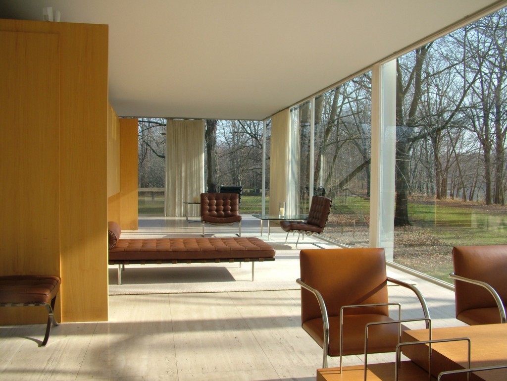 The interior of the Farnsworth House. Notice the similarities to the Bruce Wayne residence
