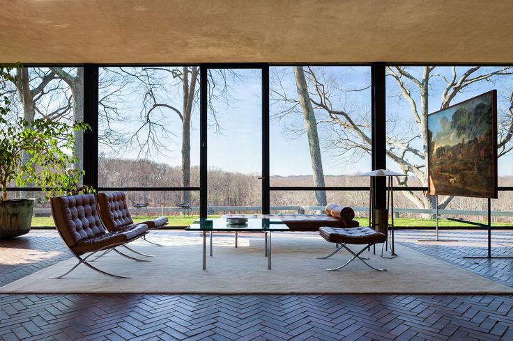 Philip Johnson Glass House, interior