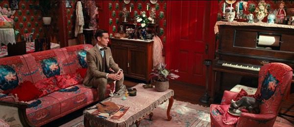 How The Art Deco Set Design Of The Great Gatsby Embodies The