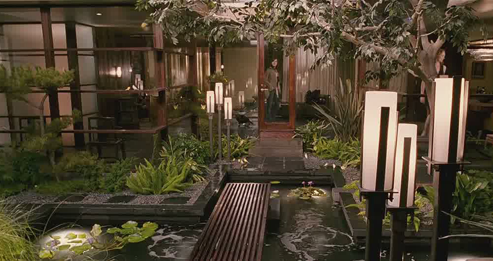 when-a-stranger-calls-plants-in-the-movies-film-and-furniture