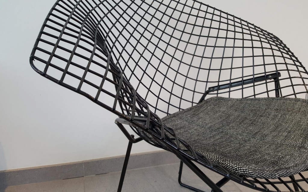 Black Bertoia chair for Knoll available from Pamono