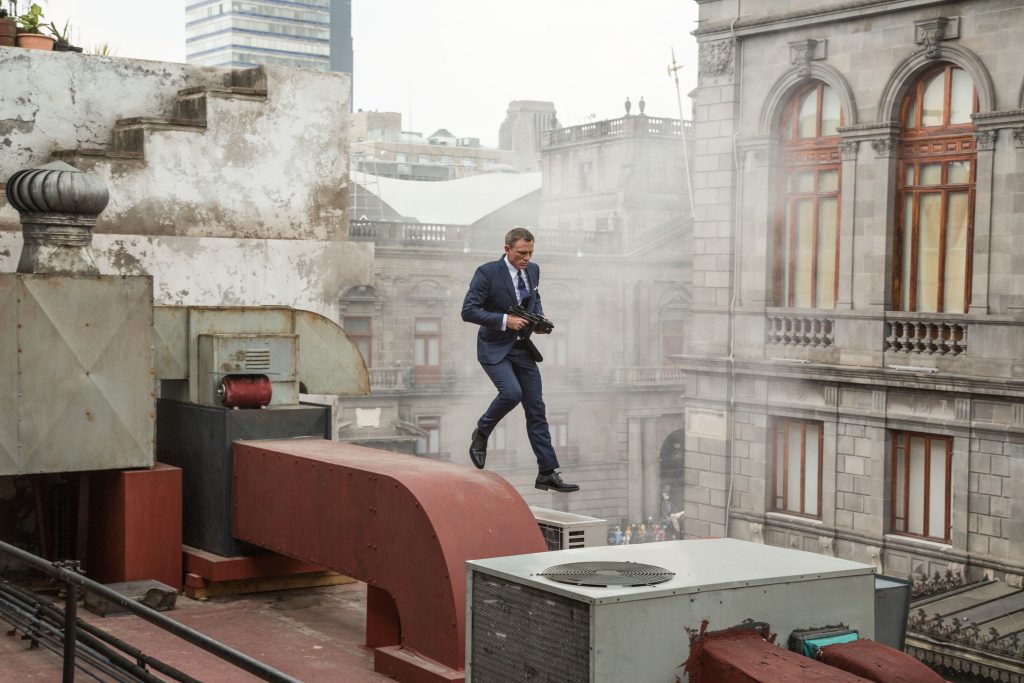 Daniel Craig as Bond in Spectre rooftops in film